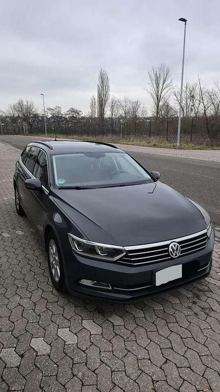 Gebraucht VW Passat Comfortline 150 PS (110 kW) 2015 Kombi