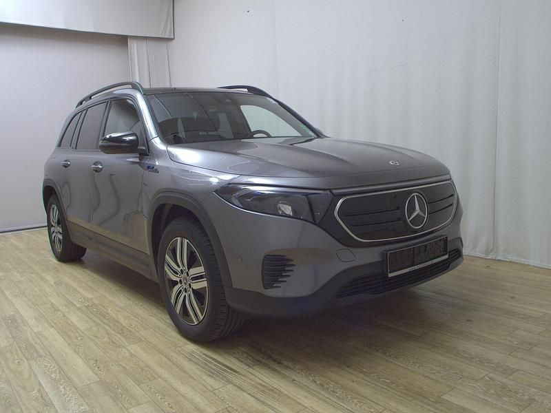 Gebraucht Mercedes EQB250 Progressive 139 kW (190 PS) 2022 Mountaingrau met SUV
