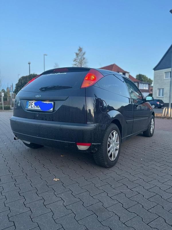 Gebraucht Ford Focus 75 PS (55 kW) 2004 Schwarz Coupé