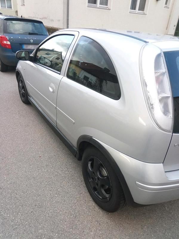 Gebraucht Opel Corsa 80 PS (58 kW) 2006 Grau Kleinwagen