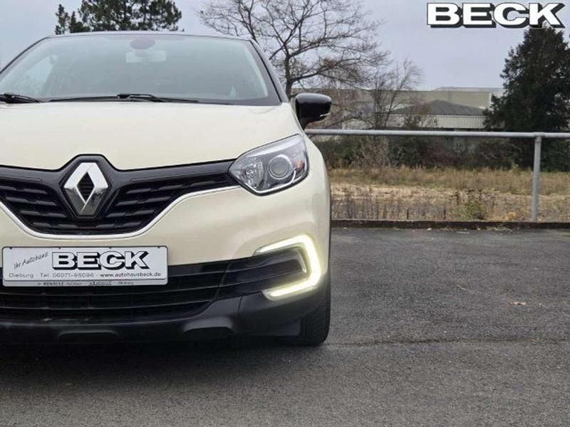 Gebraucht Renault Captur LIMITED 131 PS (96 kW) 2019 Ivorybeige+blackpearl schwarz SUV