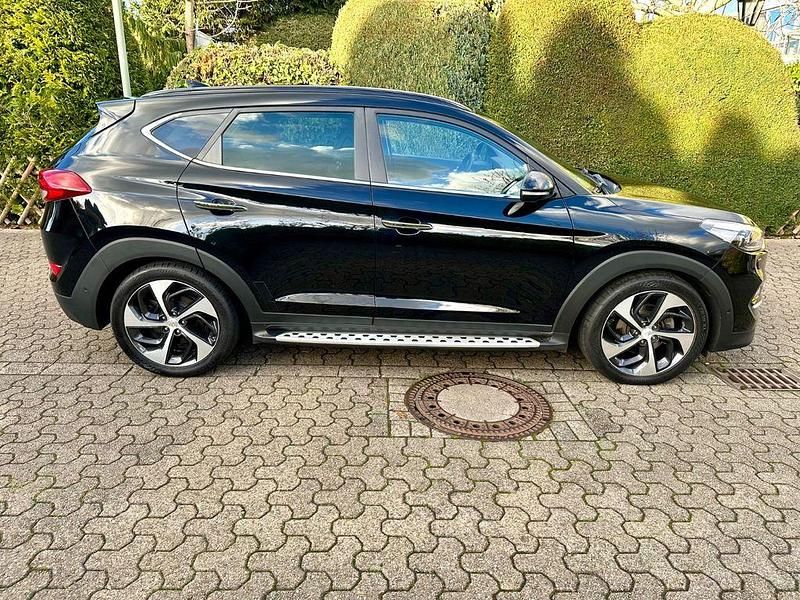 Gebraucht Hyundai Tucson Edition 177 PS (130 kW) 2017 Schwarz SUV