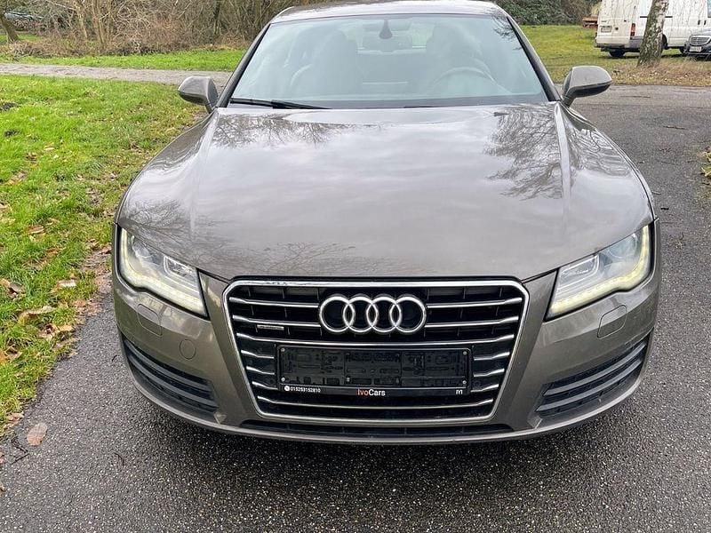 Grau Gebraucht 2012 Audi A7 Sportback Kleinwagen | 10.700 € (Superpreis) - Bild 1/4