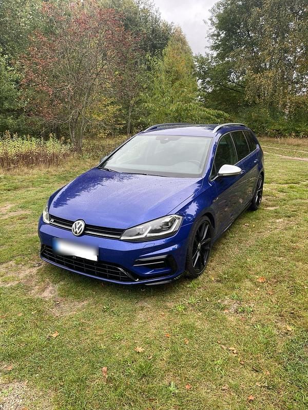 Blau Gebraucht 2019 VW Golf VII R Kombi | 25.990 € (Fairer Preis) - Bild 1/4