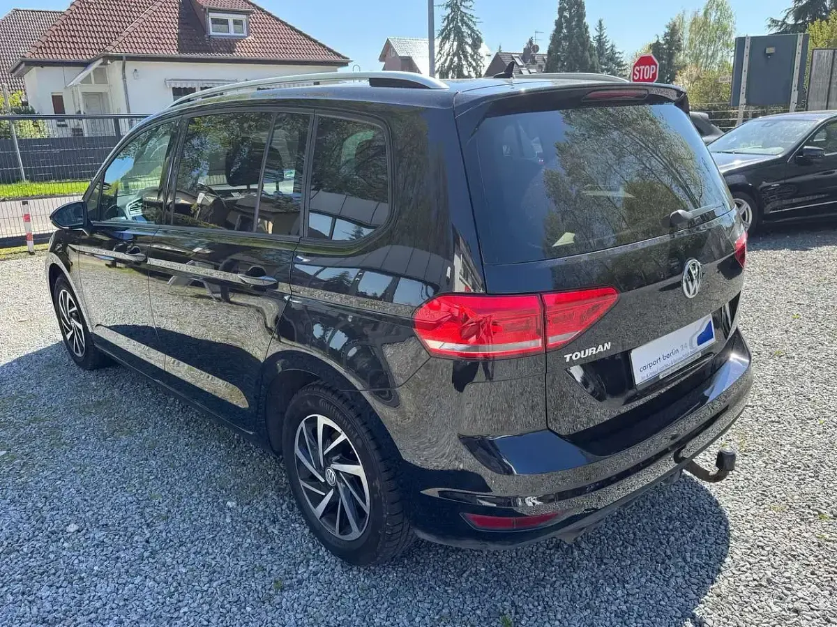 Gebraucht VW Touran Join 150 PS (110 kW) 2019 Deep black perleffekt Van / Kleinbus
