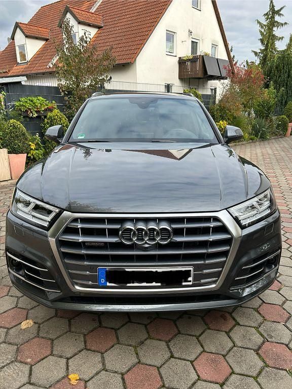 Grau Gebraucht 2020 Audi Q5 S-Line SUV | 32.999 € (Guter Preis) - Bild 1/4