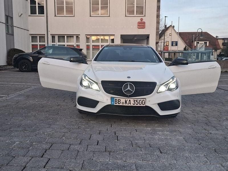 Gebraucht Mercedes E350 258 PS (189 kW) 2015 Polarweiss Coupé