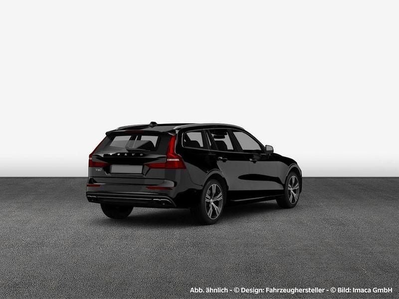 Gebraucht Volvo V60 197 PS (144 kW) 2025 Onyx schwarzmetallic Kombi