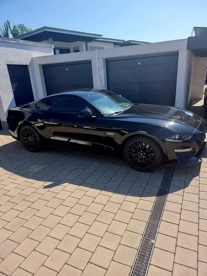 Gebraucht Ford Mustang GT Fastback 450 PS (330 kW) 2020 Schwarz Coupé