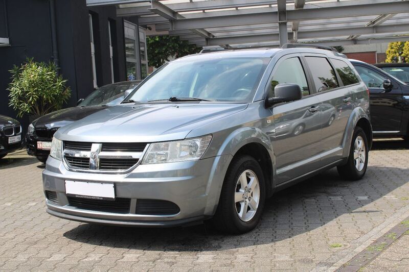 Silber Gebraucht 2010 Dodge Journey SE SUV | 4.890 € (Etwas zu teuer) - Bild 1/4