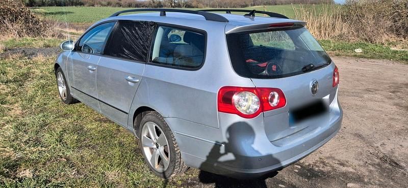 Gebraucht VW Passat 110 PS (80 kW) 2009 Silber Kombi