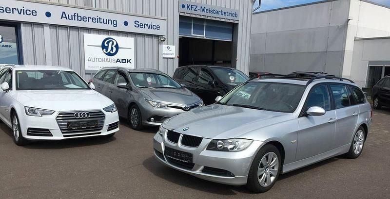 Silber Gebraucht 2008 BMW 320 Comfort Edition Kombi | 5.900 € (Fairer Preis) - Bild 1/4