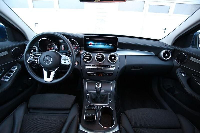 Blau Gebraucht 2019 Mercedes C200 Business Limousine | 21.590 € (Fairer Preis) - Bild 1/4