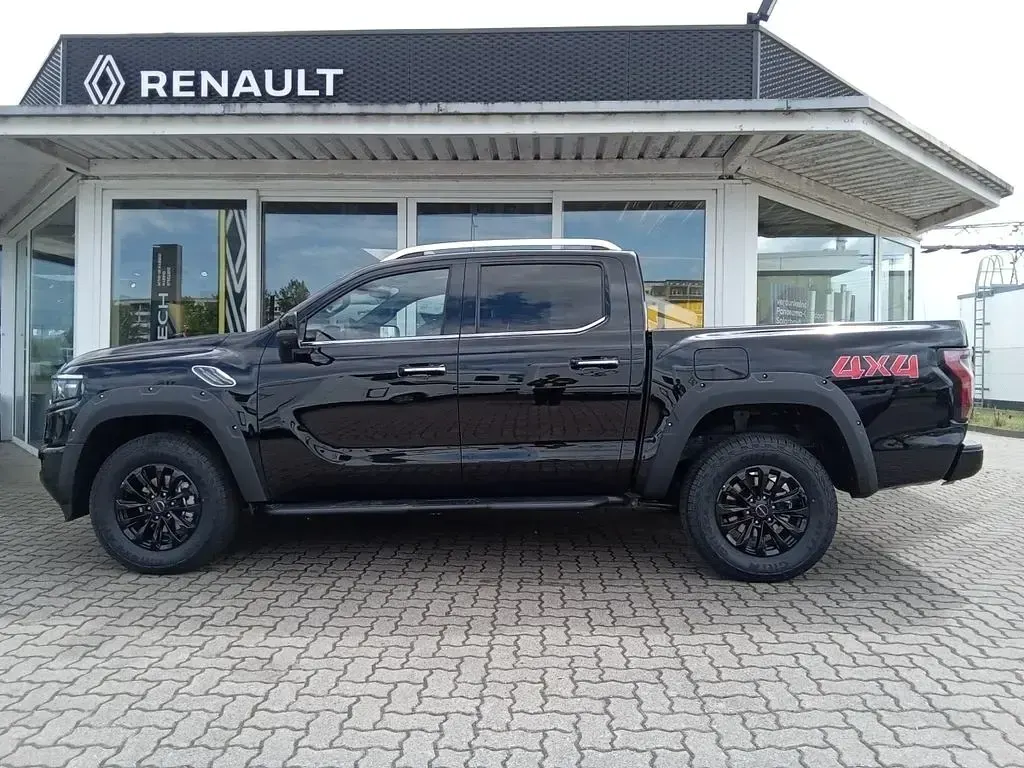 Neu Foton 4 2026 Schwarz SUV