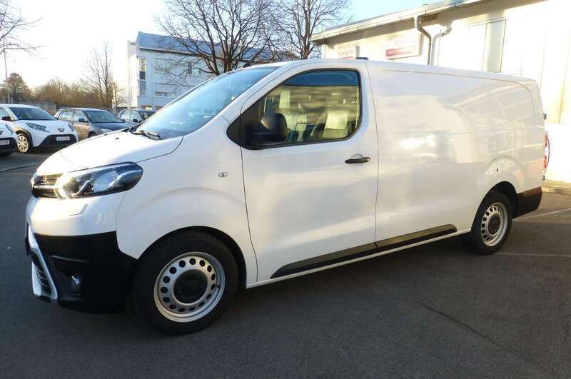 Weiß Gebraucht 2020 Toyota Proace Comfort Van | 25.980 € (Fairer Preis) - Bild 1/4