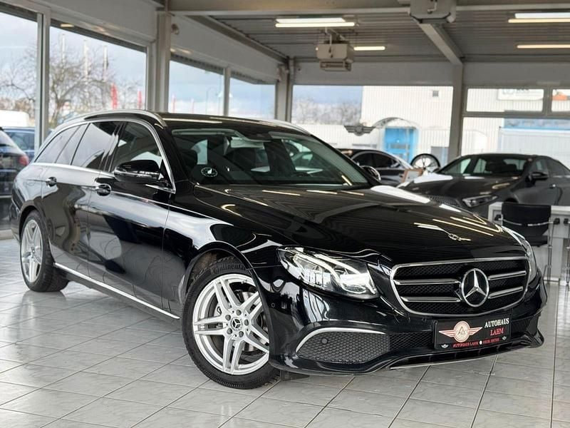 Gebraucht Mercedes E200 Avantgarde 150 PS (110 kW) 2019 Schwarz Kombi