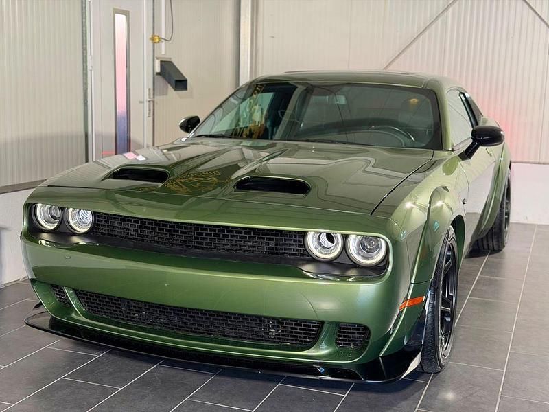 Second-hand Dodge Challenger 381 CP (280 kW) 2021 Verde Coupe