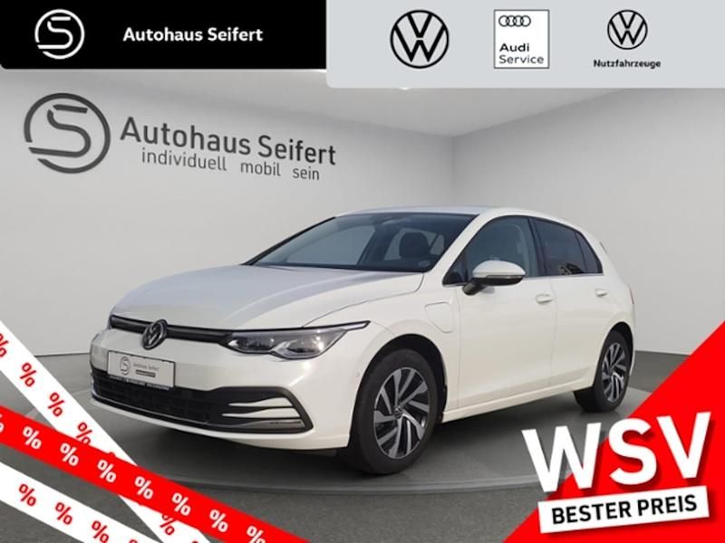 Gebraucht VW Golf VII Style 204 PS (150 kW) 2021 Weiß Kleinwagen