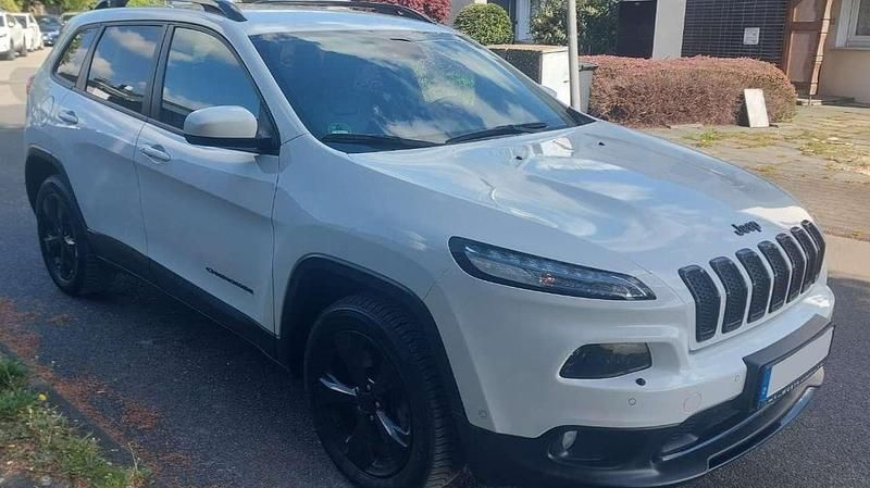 Gebraucht Jeep Cherokee Night Eagle 200 PS (147 kW) 2017 Weiß SUV