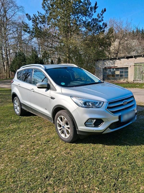 Gebraucht Ford Kuga 180 PS (132 kW) 2018 Silber SUV
