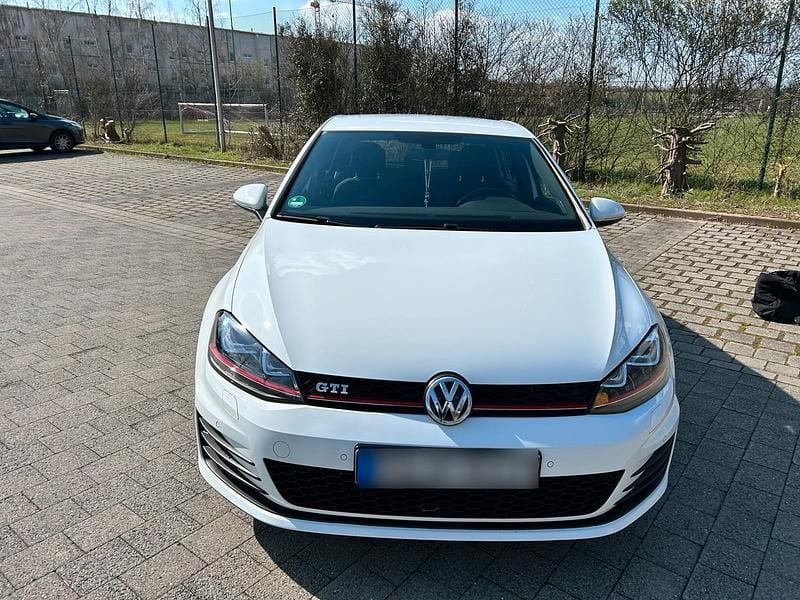 Gebraucht VW Golf VII GTI 220 PS (161 kW) 2017 Weiß Limousine