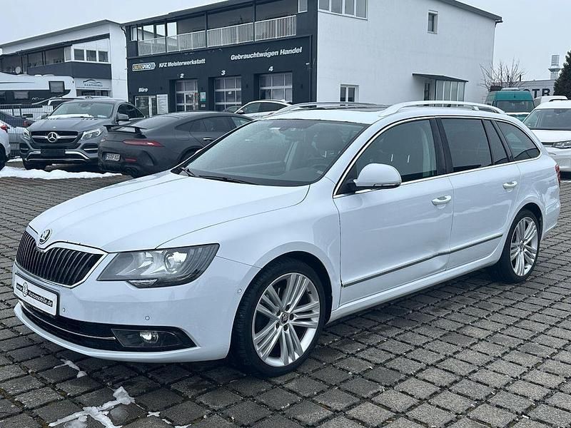 Gebraucht Skoda Superb Elegance 170 PS (125 kW) 2014 Weiß Kombi