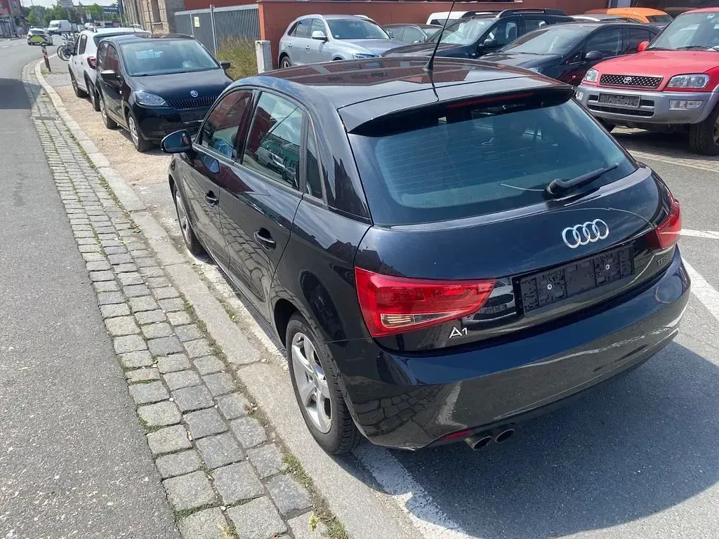 Gebraucht Audi A1 Sportback Ambition 122 PS (89 kW) 2012 Schwarz Kleinwagen