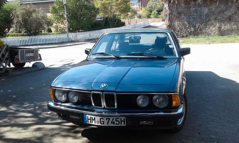 Blau Gebraucht 1984 BMW 745 Sport Line Limousine | 19.999 € - Bild 1/4