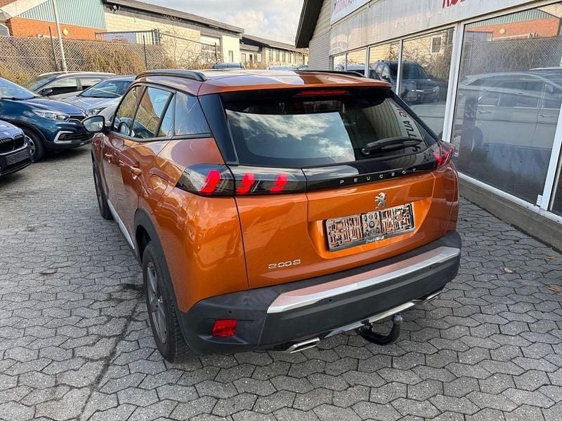 Gebraucht Peugeot 2008 Allure 131 PS (96 kW) 2020 Orange SUV