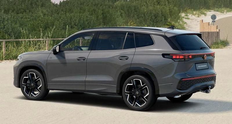Ny VW Tayron R-line 193 HK (141 kW) 2026 Grå SUV