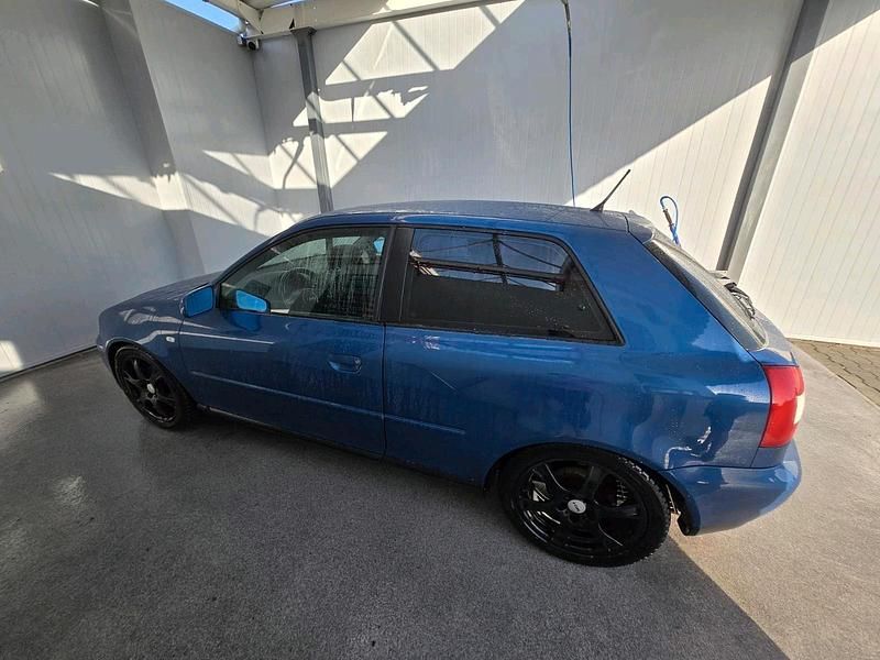 Gebraucht Audi A3 102 PS (75 kW) 2001 Blau Kleinwagen