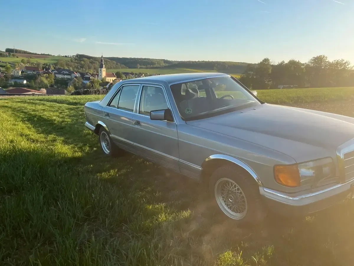 Gebraucht Mercedes 280 SE 185 PS (136 kW) 1984 Blau Limousine
