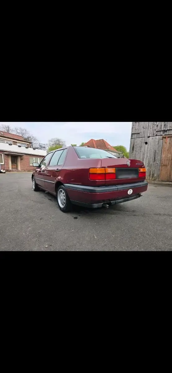 Gebraucht VW Vento 75 PS (55 kW) 1995 Rot Limousine