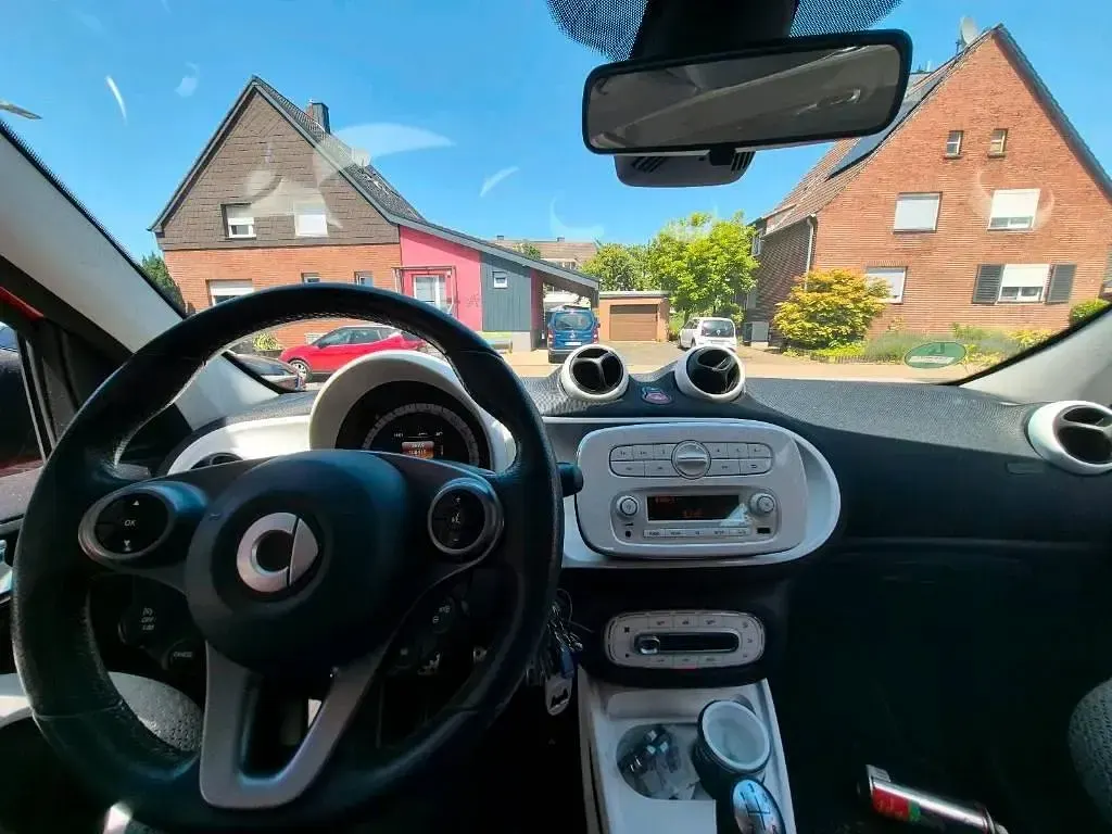 Używany Smart ForTwo Cabrio 70 KM (51 kW) 2016 Czerwony Kabriolet