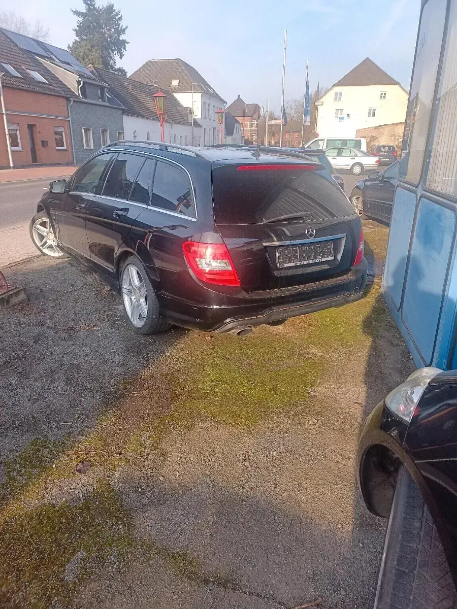 Gebraucht Mercedes 220 2012 Schwarz Kombi