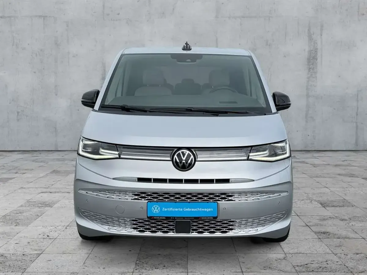 Gebraucht VW Multivan Style 150 PS (110 kW) 2025 8e reflexsilber metallic Van / Kleinbus