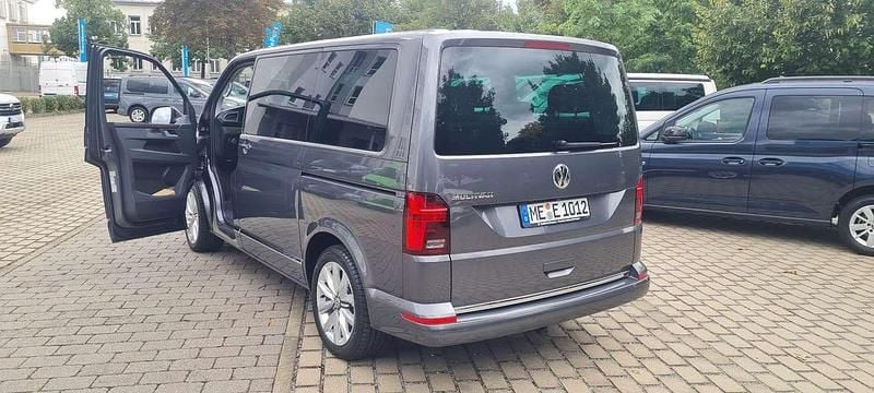 Usata VW Multivan Highline 150 CV (110 kW) 2021 Grigio Monovolume