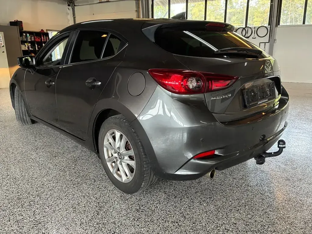 Gebraucht Mazda 3 120 PS (88 kW) 2018 Grau Limousine