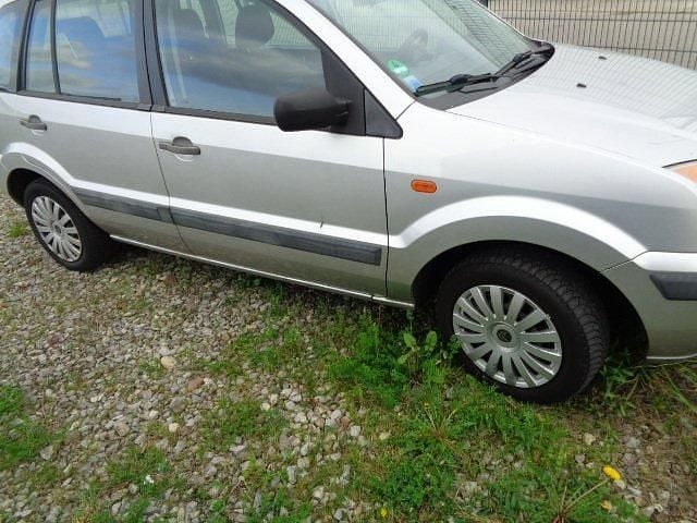 Gebraucht Ford Fusion 80 PS (58 kW) 2006 Silber Kleinwagen