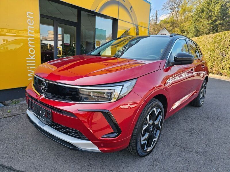 Rot Gebraucht 2024 Opel Grandland X Ultimate SUV | 27.990 € (Etwas zu teuer) - Bild 1/4