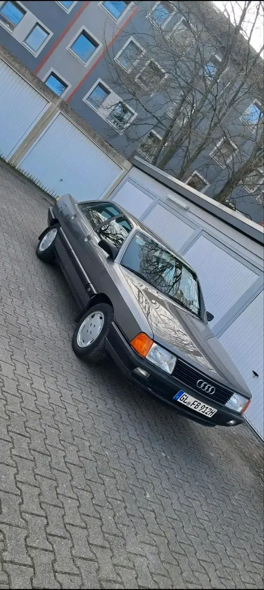 Gebraucht Audi 100 Design 136 PS (100 kW) 1988 Grau Limousine