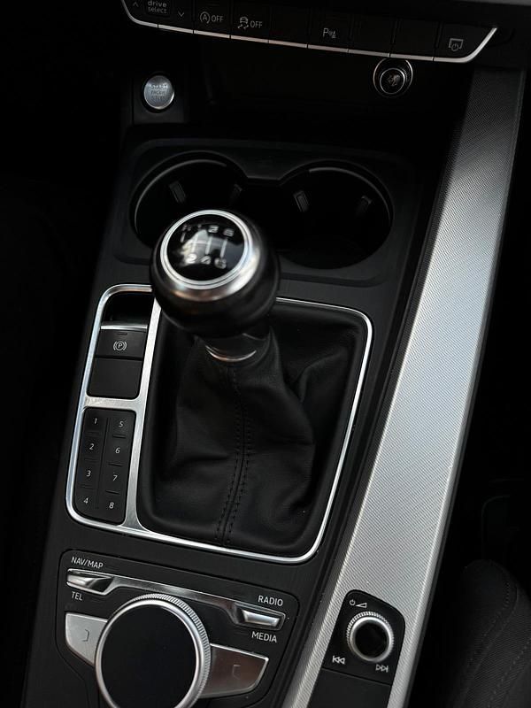 Gebraucht Audi A4 Sport 190 PS (139 kW) 2016 Schwarz Kombi