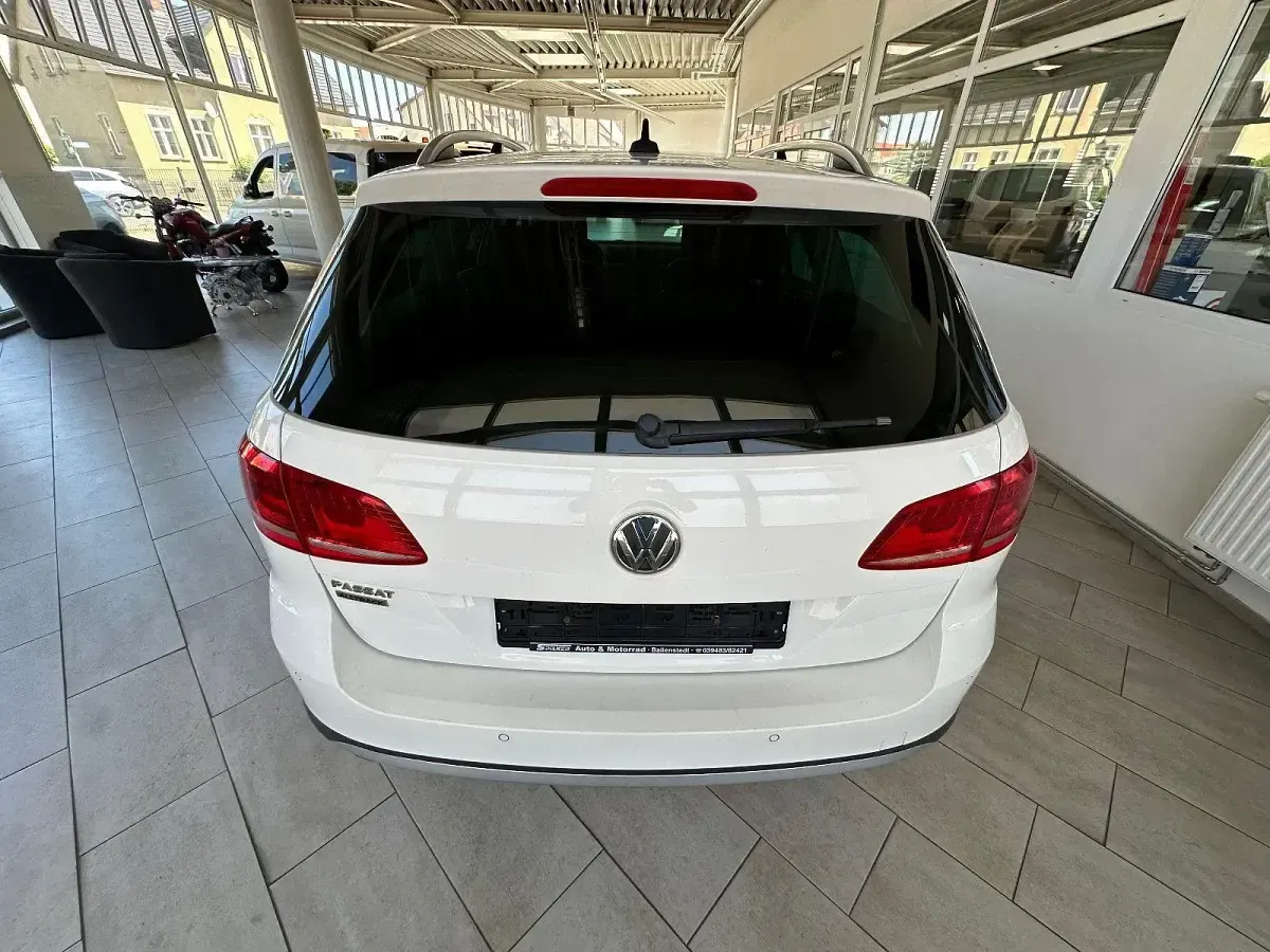 Gebraucht VW Passat 211 PS (155 kW) 2013 Weiß Limousine