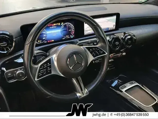 Gebraucht Mercedes A250 218 PS (160 kW) 2023 Schwarz Limousine