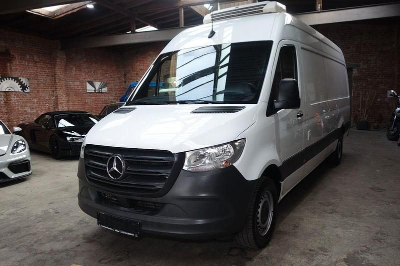 Gebraucht Mercedes Sprinter 170 PS (125 kW) 2023 Arktikweiss Van