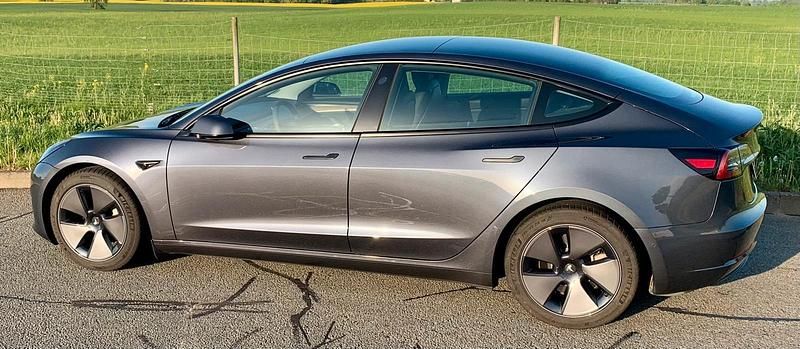 Gebraucht Tesla Model 3 366 kW (498 PS) 2022 Grau Limousine