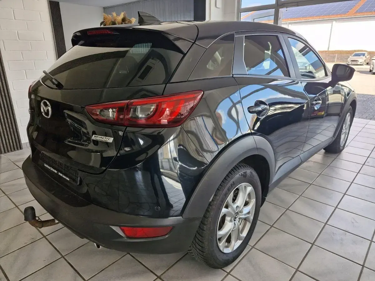 Używany Mazda CX-3 105 KM (77 kW) 2016 Czarny SUV