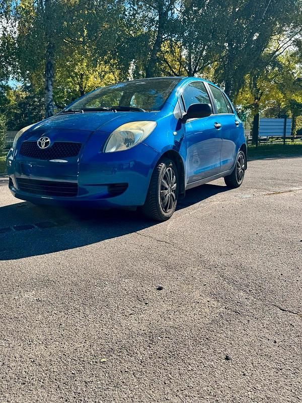 Blau Gebraucht 2008 Toyota Yaris Kleinwagen | 2.750 € (Fairer Preis) - Bild 1/4