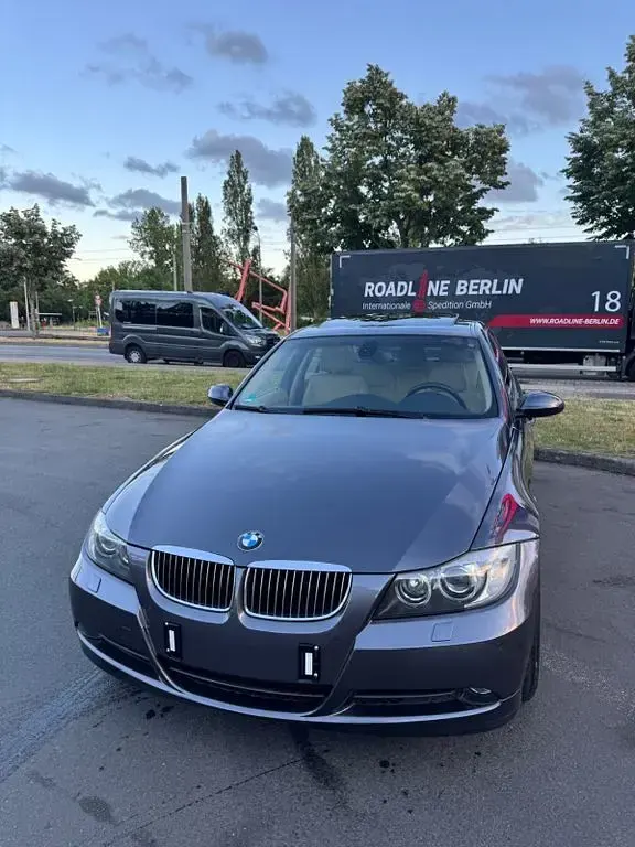 Gebraucht BMW 325 218 PS (160 kW) 2005 Grau Limousine