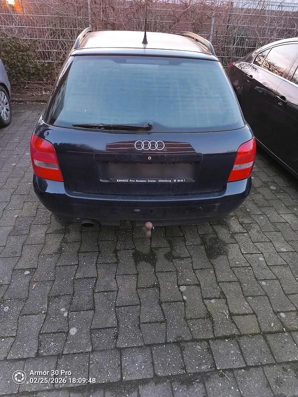 Gebraucht Audi A4 125 PS (91 kW) 2000 Violet Kombi